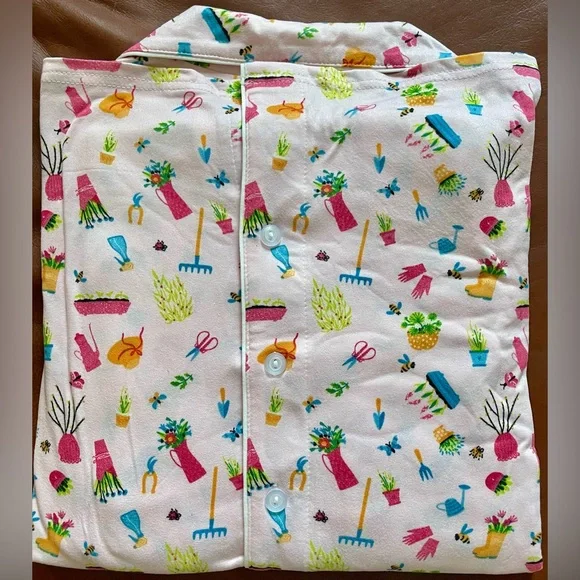 BNWT! Unbranded Sample, “the garden club” short sleeve, capri, PJs, pale pink - Picture 4 of 13